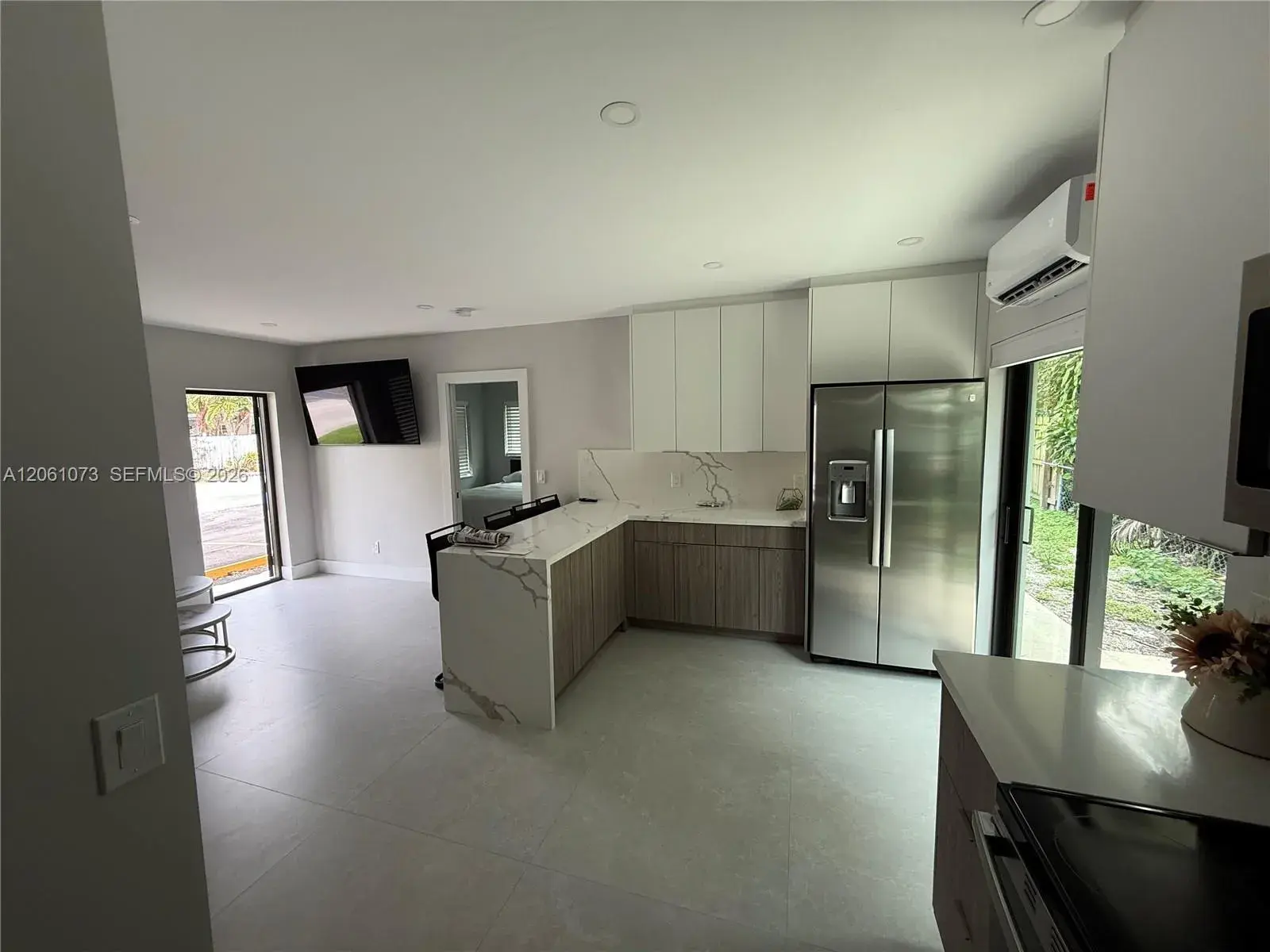 1050 NE 9th Ave # 4, Fort Lauderdale FL 33304