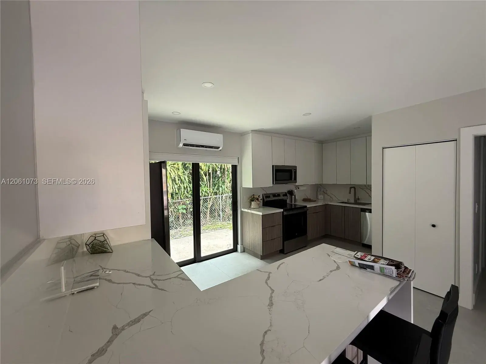 1050 NE 9th Ave # 4, Fort Lauderdale FL 33304