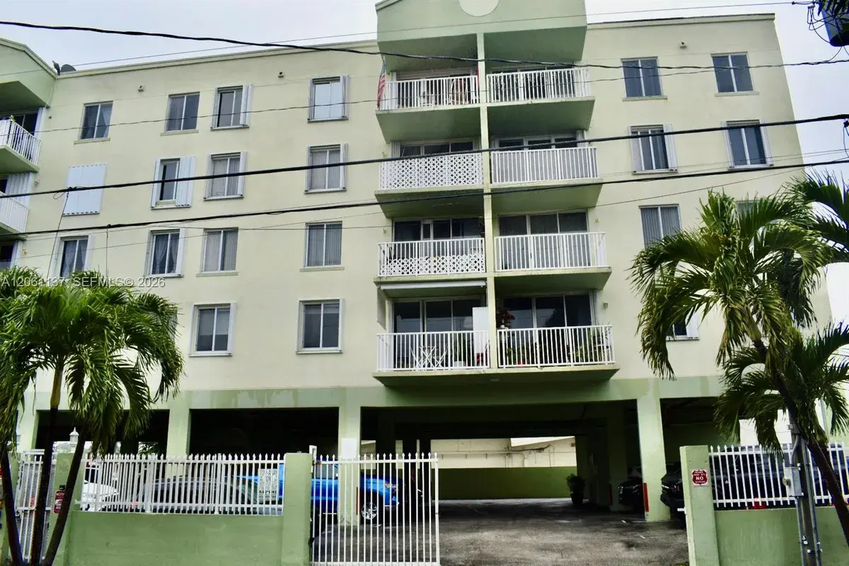 616 NW 26th Ave # 210, Miami FL 33125