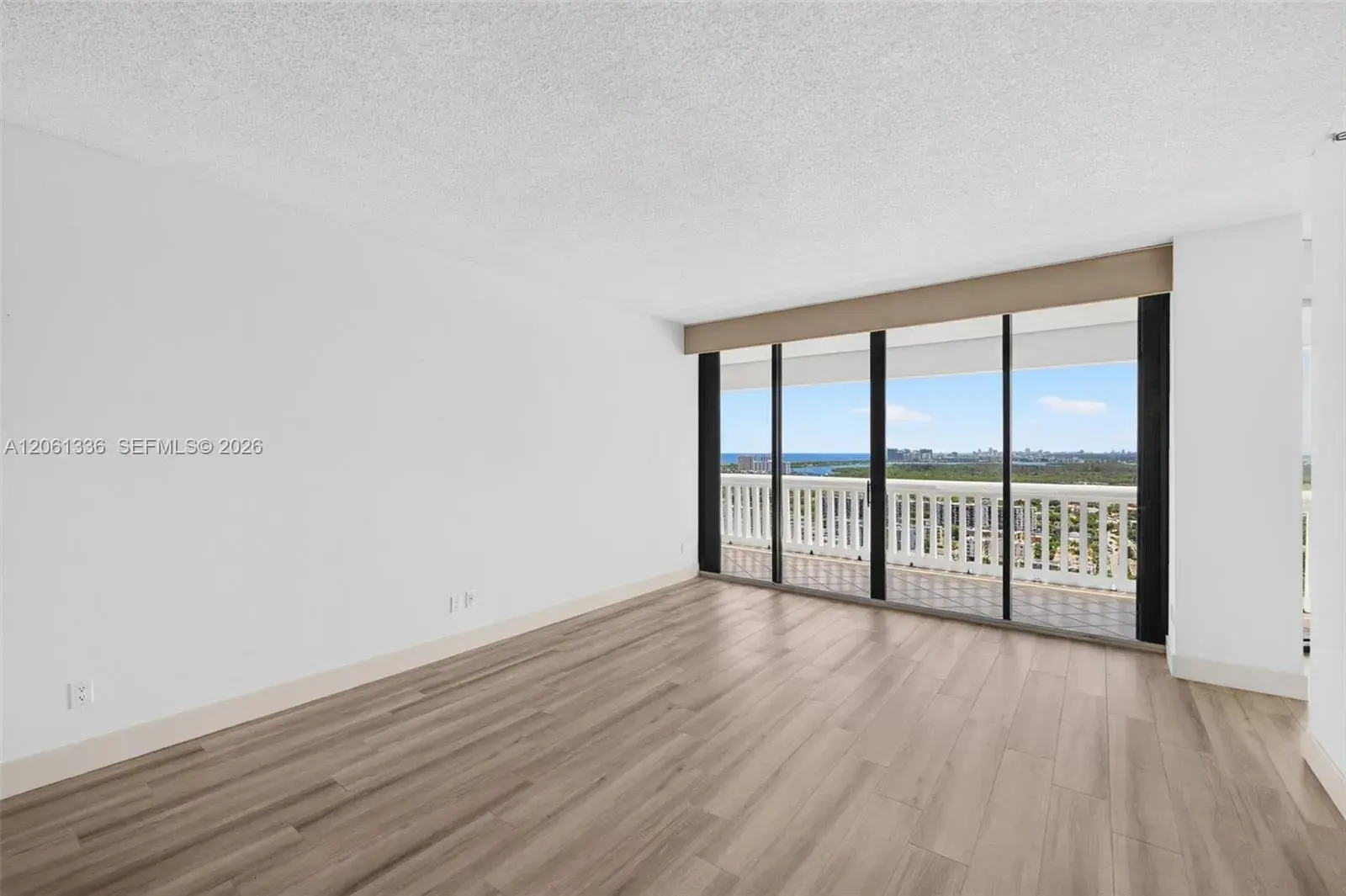 2000 Island Blvd # 3008, Aventura FL 33160