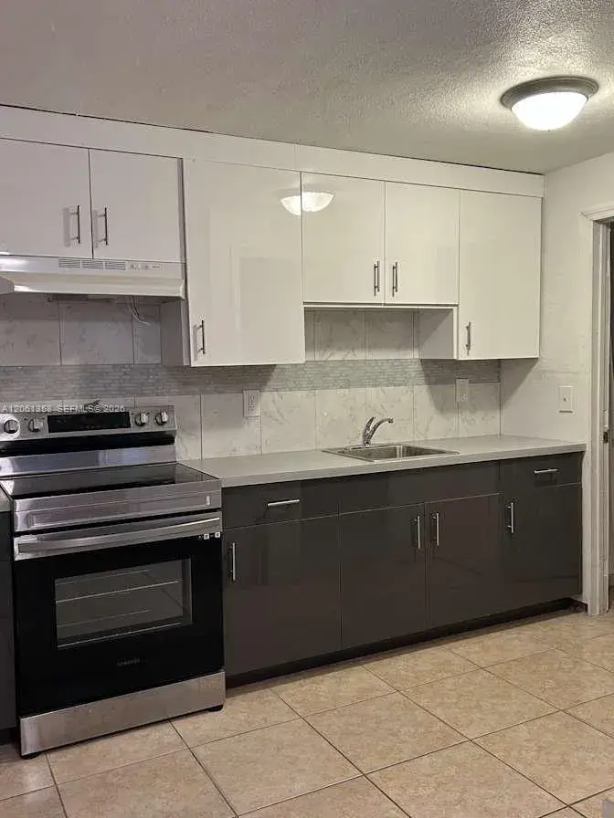 236 NW 9th Ave, South Bay FL 33493