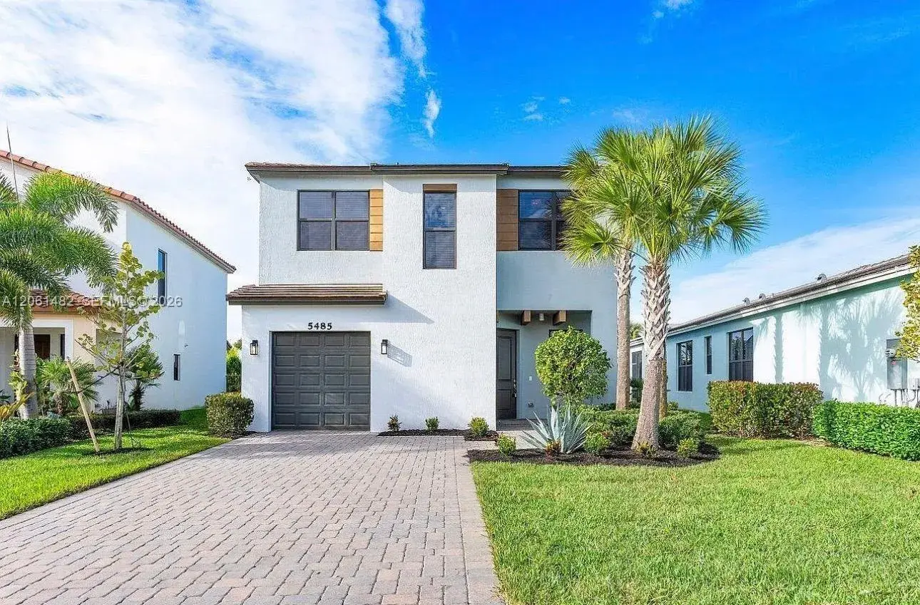 3 bedroom 2 bath Residential Lease for rent at 5485 Starfish Rd, Westlake FL 33470