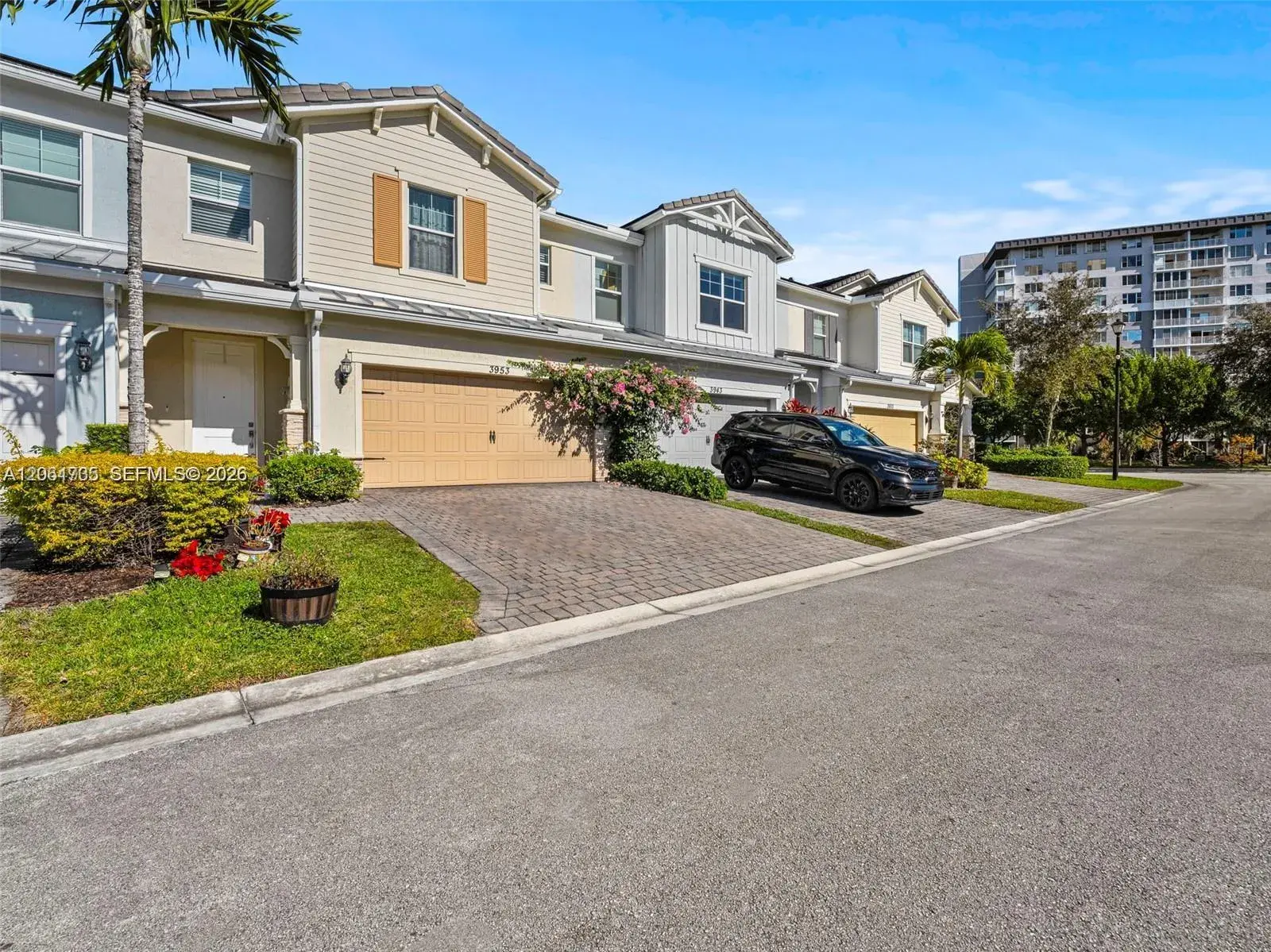3953 Black Olive Ln # 3953, Hollywood FL 33021
