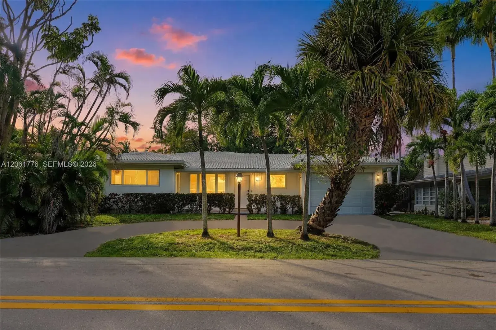 2 bedroom 2 bath Residential for sale at 3497 NE 20th Ave, Oakland Park FL 33306