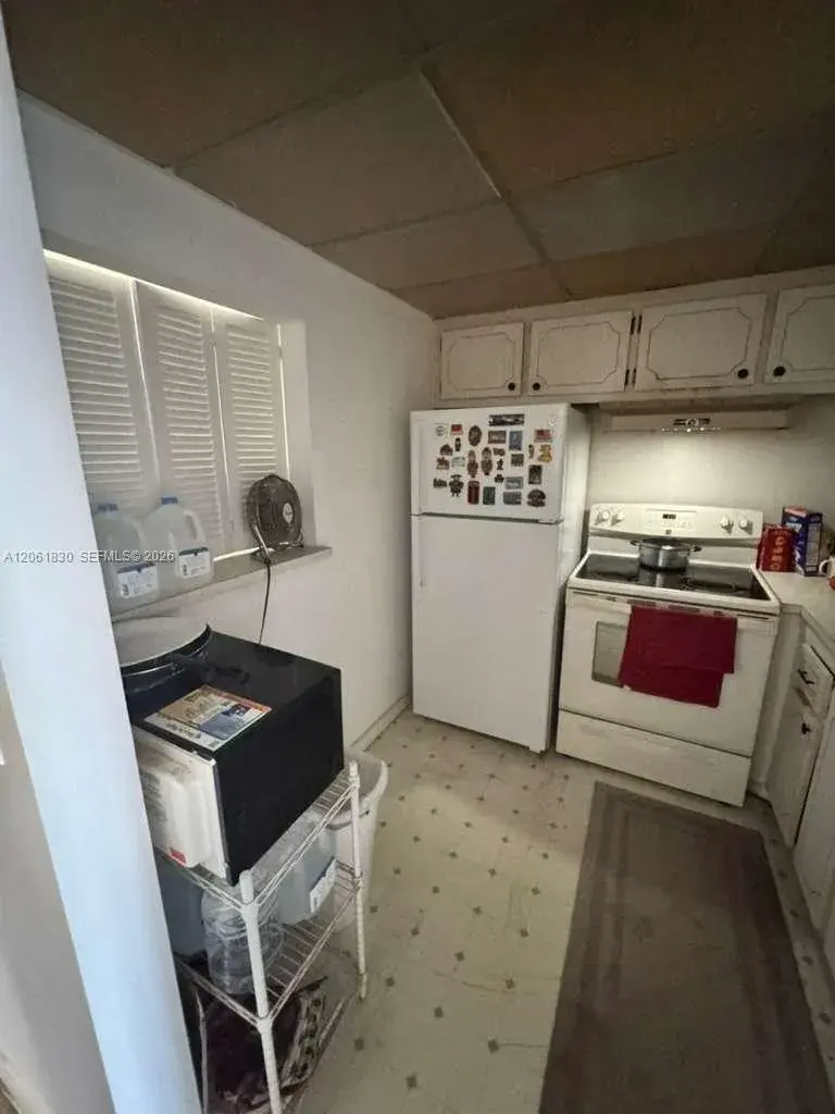 1 bedroom 1 bath Residential for sale at 568 N Mansfield N # 568, Boca Raton FL 33434