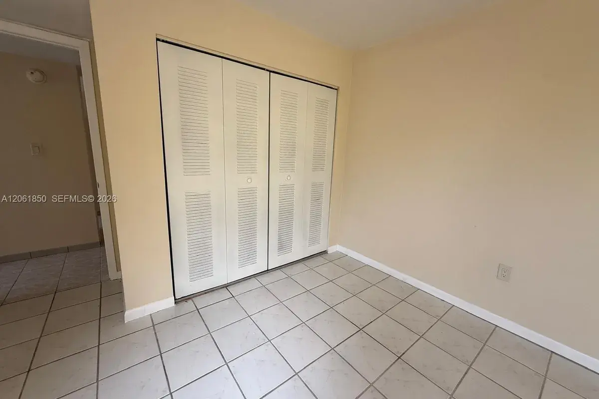 9380 W Flagler St # 217B, Miami FL 33174