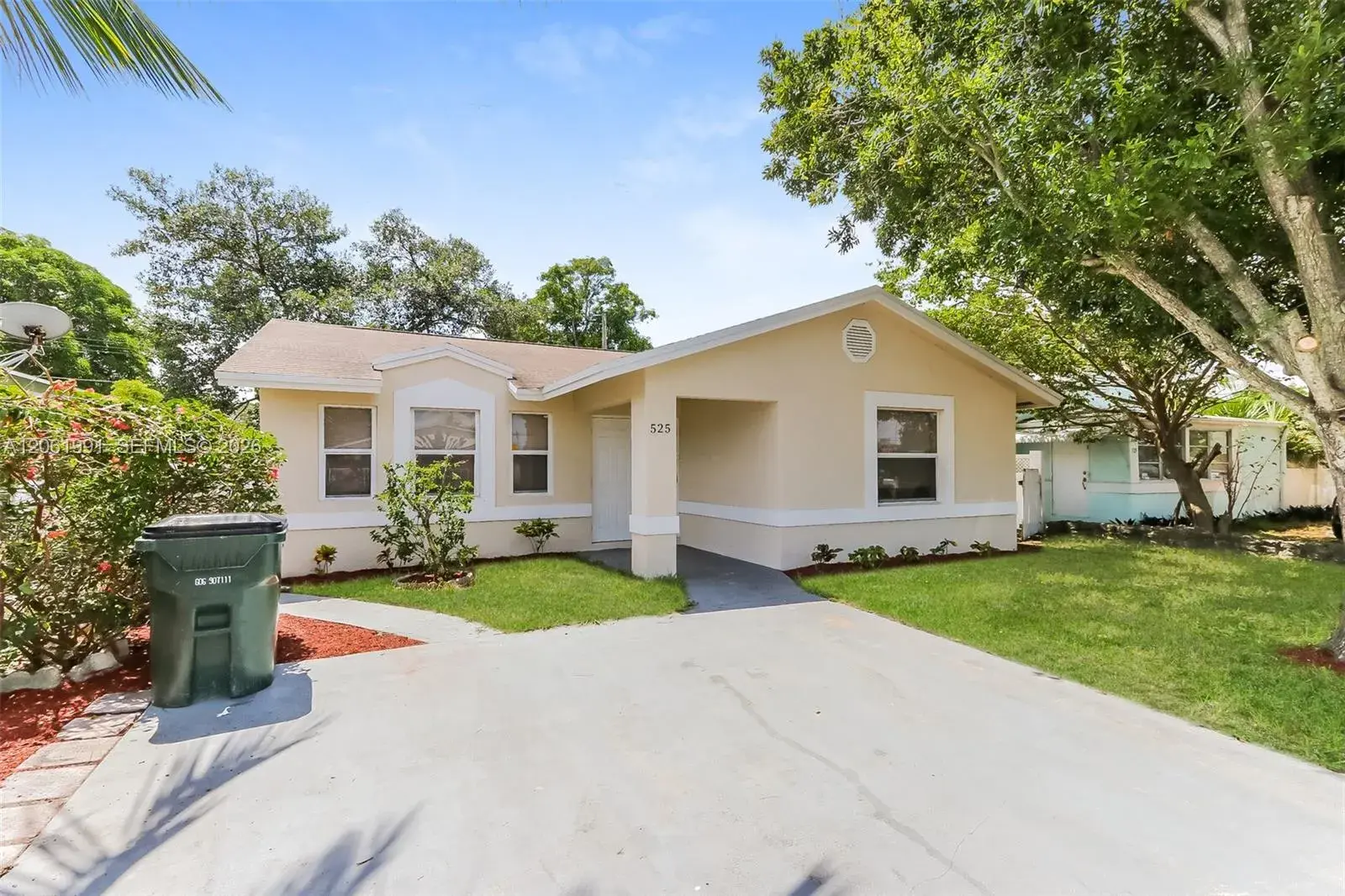 525 20th Ave N, Lake Worth FL 33460