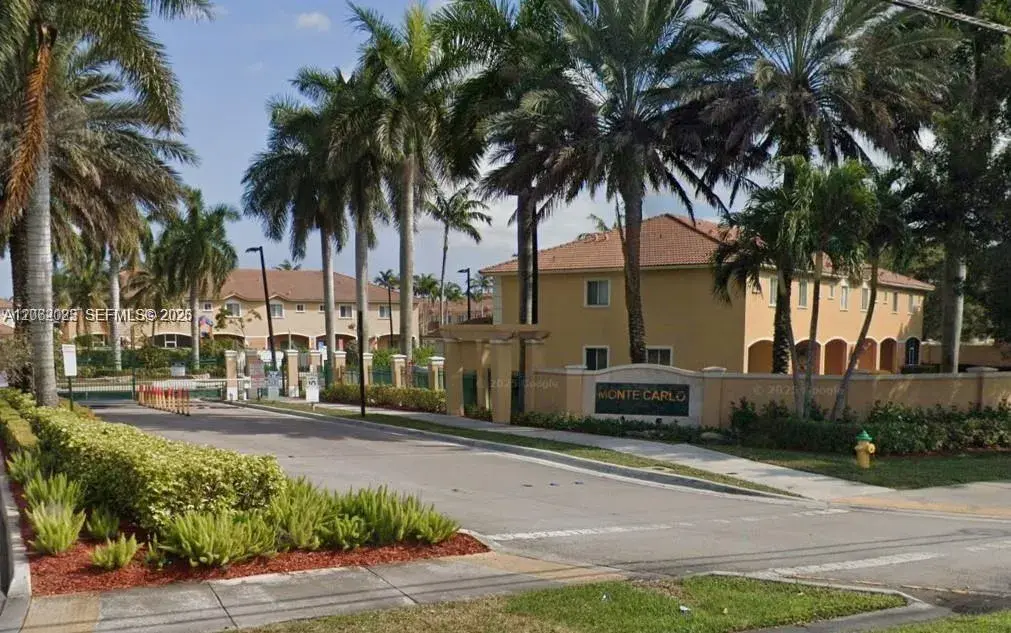 3 bedroom 2 bath Residential for sale at 541 Princess Dr, Margate FL 33068