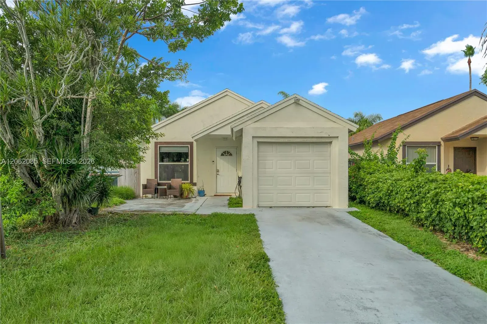 3 bedroom 2 bath Residential for sale at 949 SW 7th Pl, Florida City FL 33034