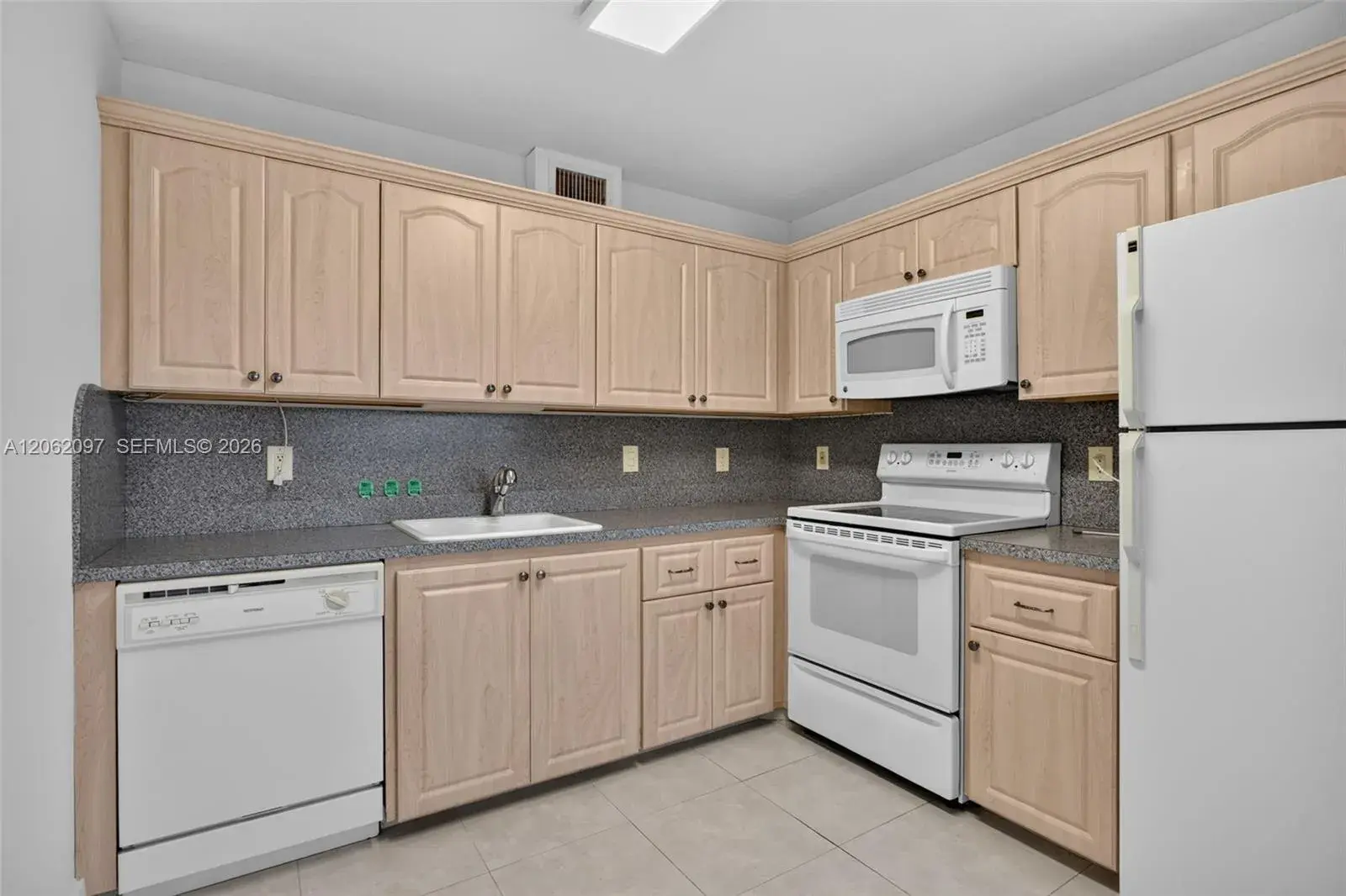 1903 Bermuda Cir # D2, Coconut Creek FL 33066