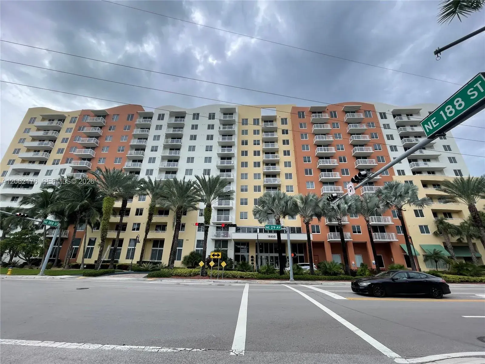 3 bedroom 2 bath Residential for sale at 18800 NE 29th Ave # 418, Aventura FL 33180
