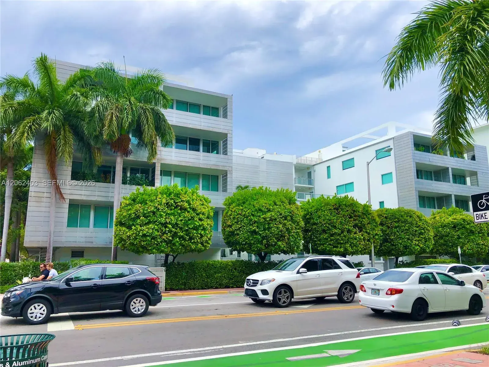 2 bedroom 2 bath Residential for sale at 1700 Meridian Ave # 303, Miami Beach FL 33139