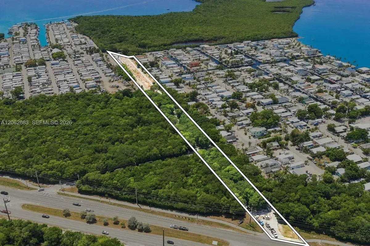 18 Kay Dr, Key Largo FL 33037