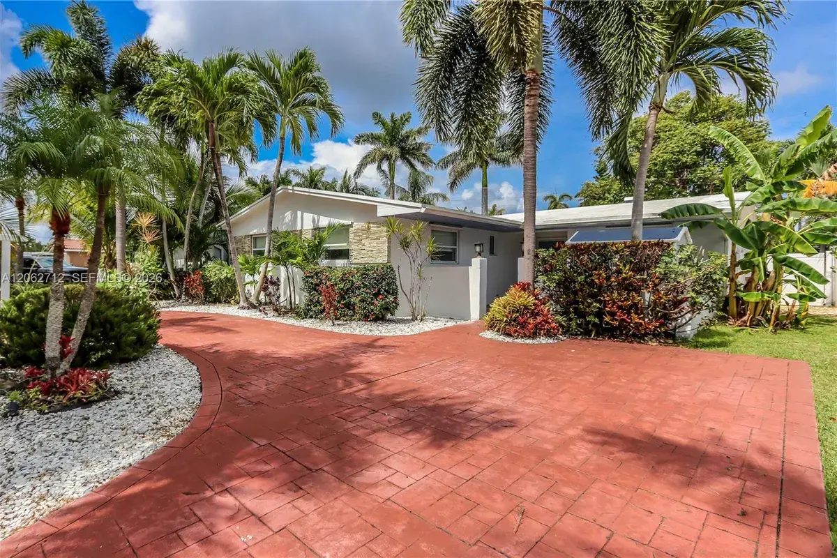 1102 N 13th Ave, Hollywood FL 33019