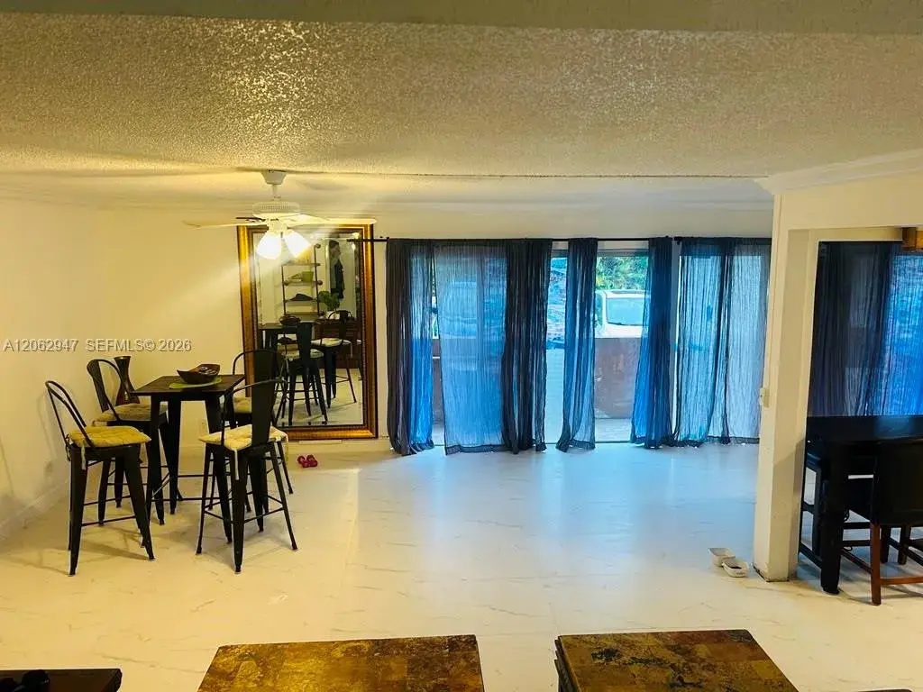4850 SW 63rd Ter # 211, Davie FL 33314