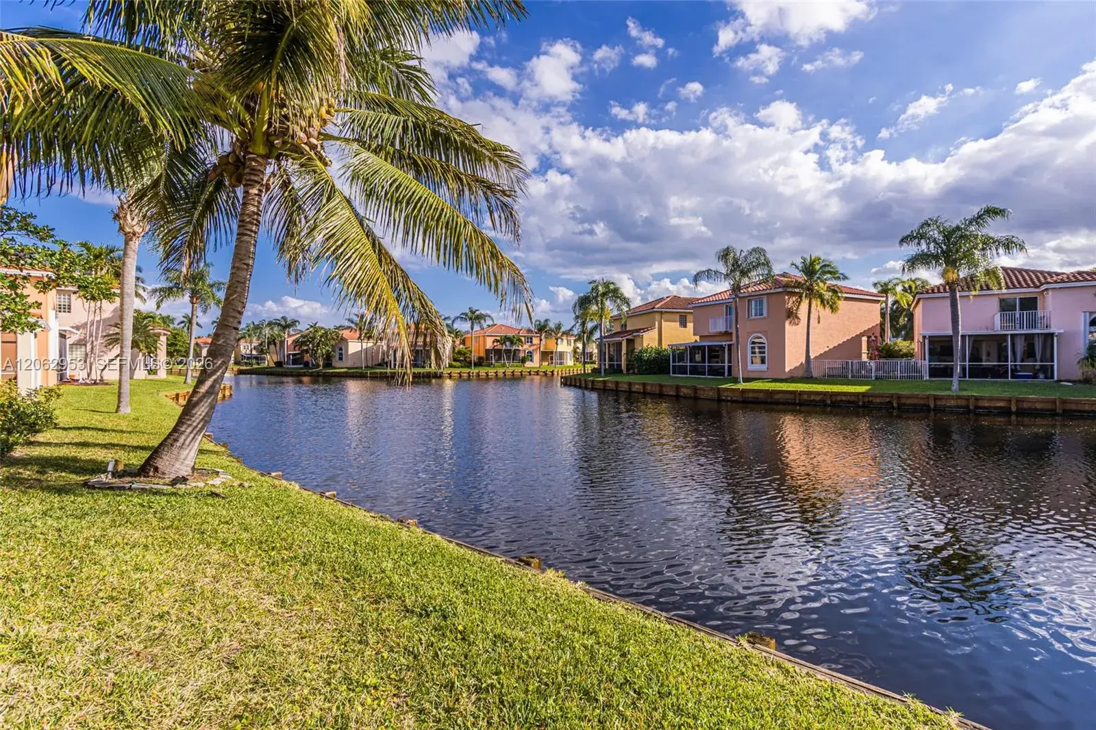 3 bedroom 2 bath Residential Lease for rent at 1540 N Trafalgar Cir, Hollywood FL 33020