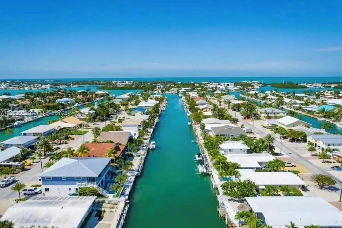 160 10th St, Key Colony FL 33051