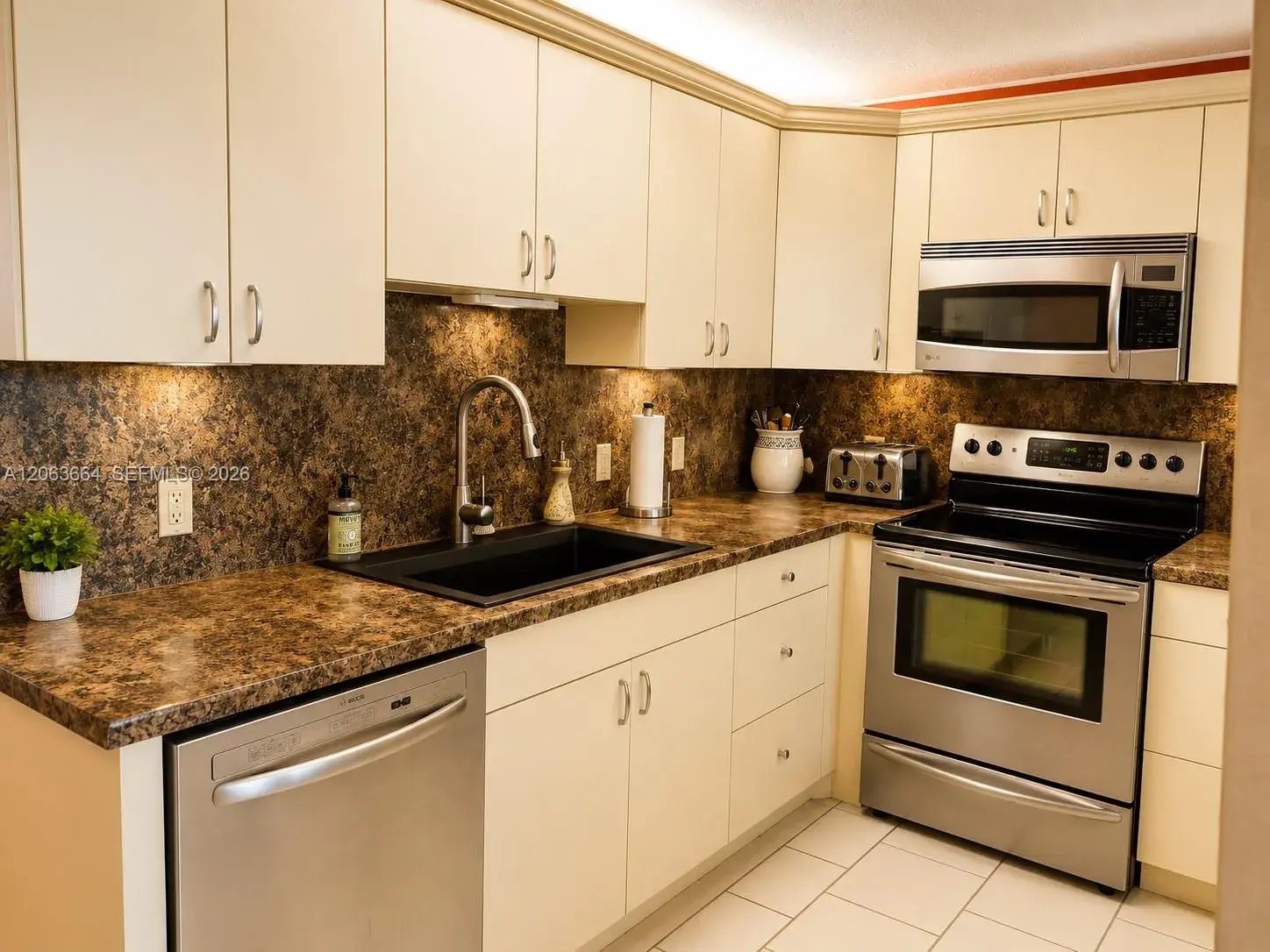 2504 Antigua Ter # F4, Coconut Creek FL 33066
