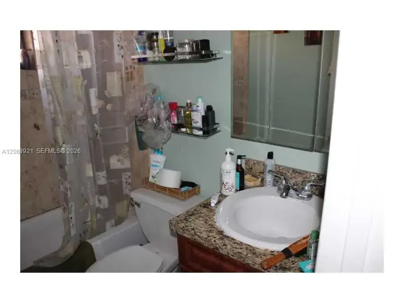1925 Madison St # 19, Hollywood FL 33020