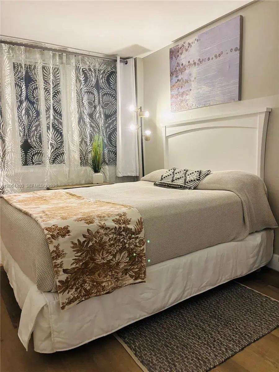 1 bath Residential for sale at 6484 Indian Creek # 238, Miami Beach FL 33141