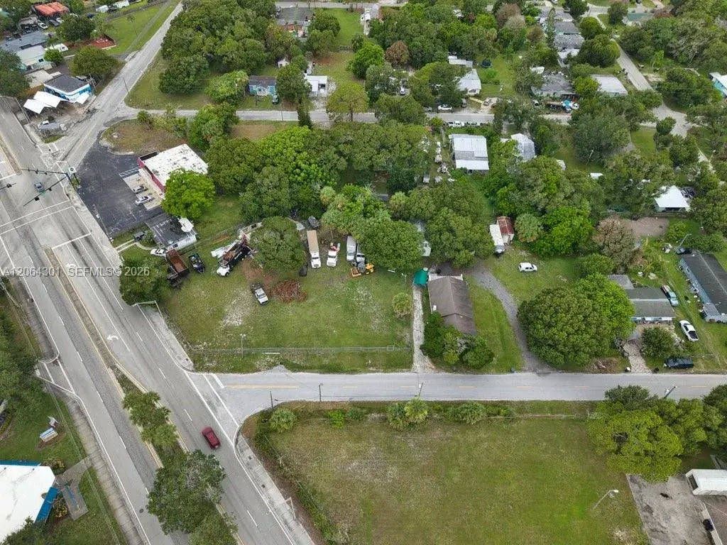 2108 Okeechobee Rd, Fort Pierce FL 34950