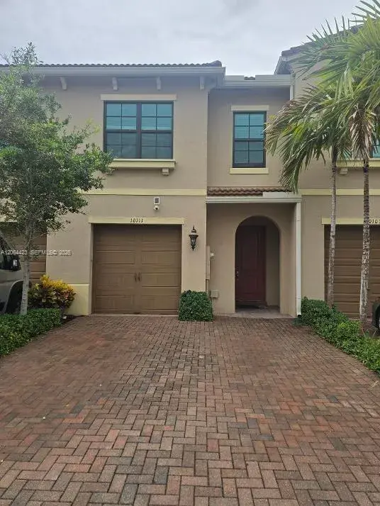 3 bedroom 2 bath Residential for sale at 10111 Akenside Dr, Boca Raton FL 33428