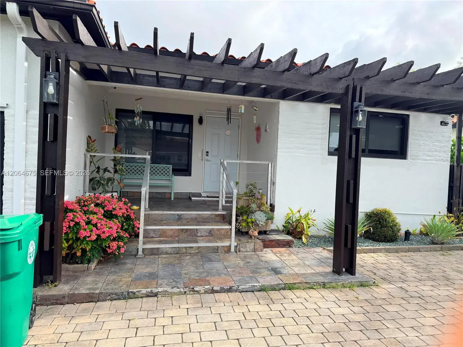 2 bedroom 2 bath Residential for sale at 1525 SW 19th Ter, Miami FL 33145