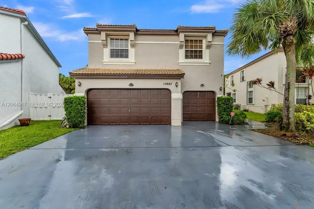 4 bedroom 2 bath Residential for sale at 15887 NW 11th St, Pembroke Pines FL 33028