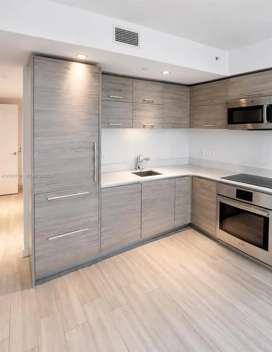 1300 S Miami Ave # 1008, Miami FL 33130