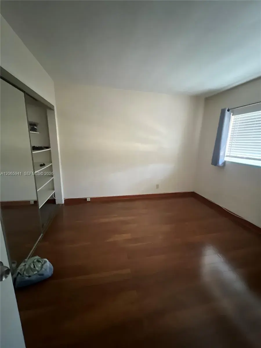1 bedroom 1 bath Residential Lease for rent at 1535 SE 15th St # 209, Fort Lauderdale FL 33316