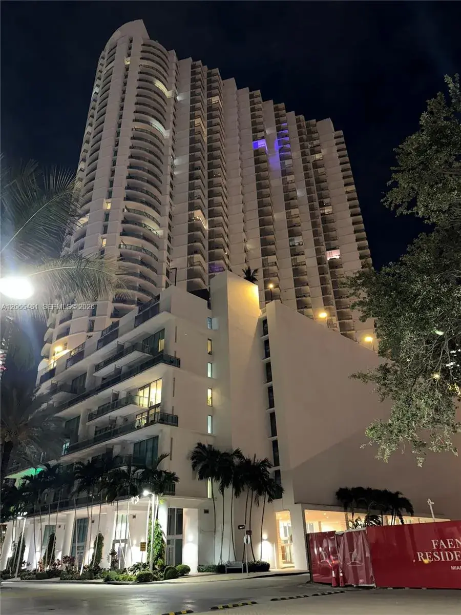 2 bedroom 2 bath Residential for sale at 350 S Miami Ave # 304, Miami FL 33130