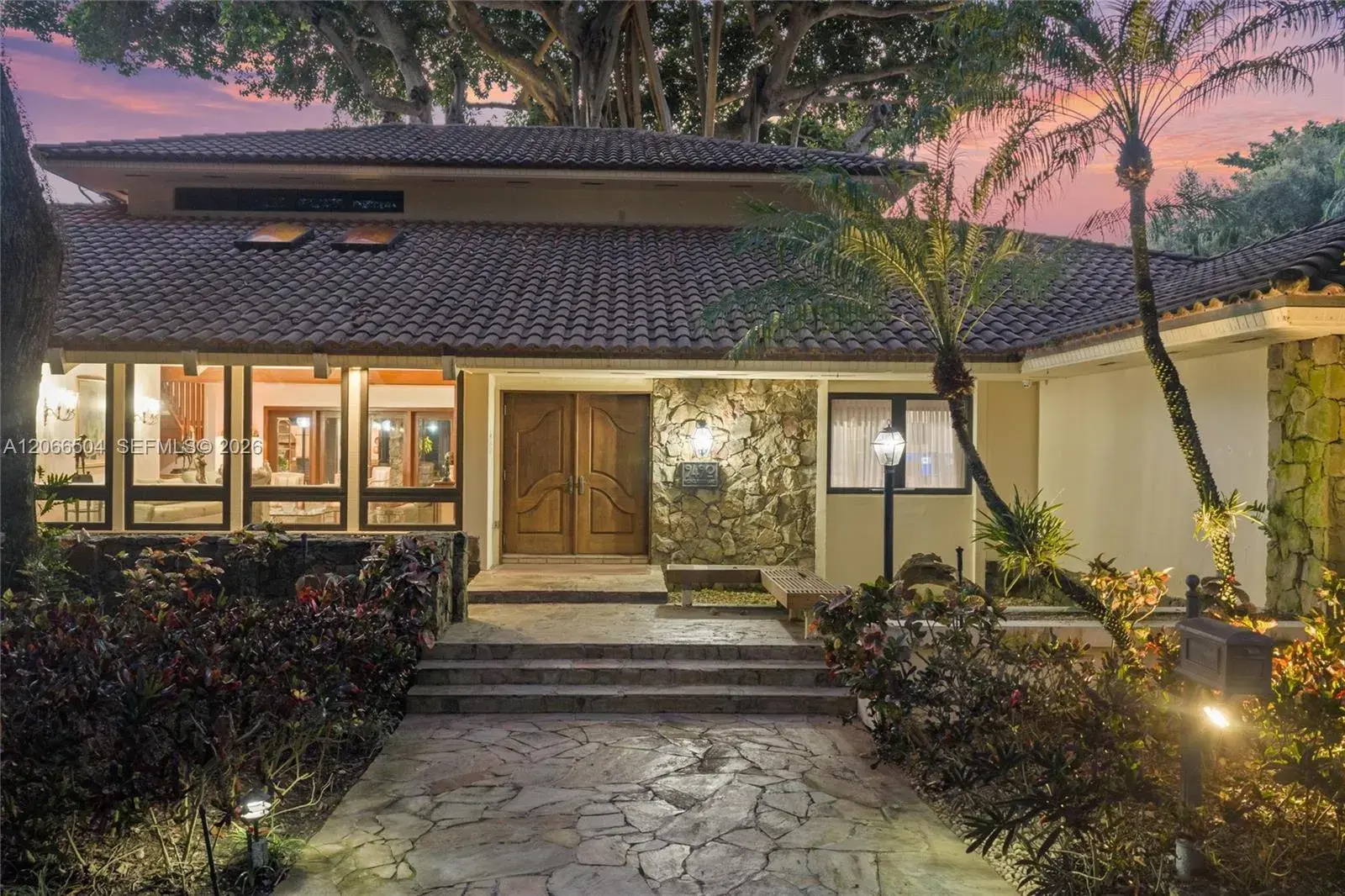 9490 Old Cutler Ln, Coral Gables FL 33156