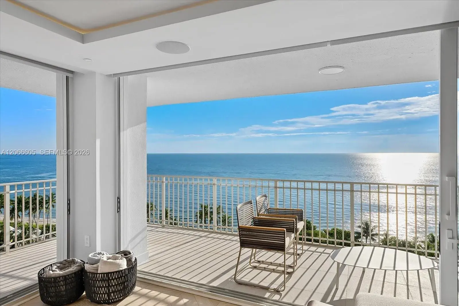 881 Ocean Dr # 11H, Key Biscayne FL 33149