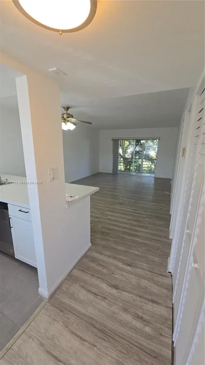 1 bedroom 1 bath Residential for sale at 3511 Inverrary Dr # 205, Lauderhill FL 33319