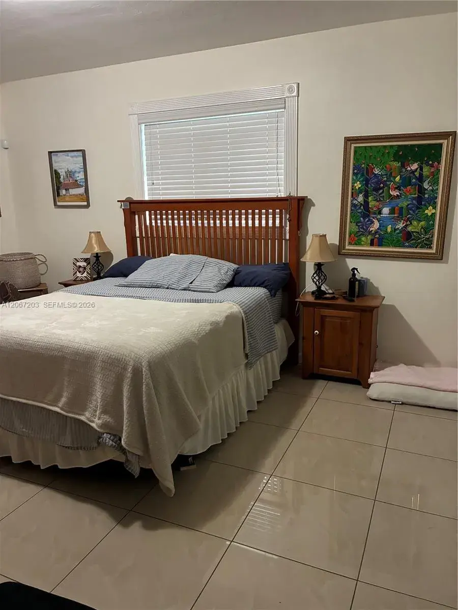 2428 Taylor St # 6, Hollywood FL 33020