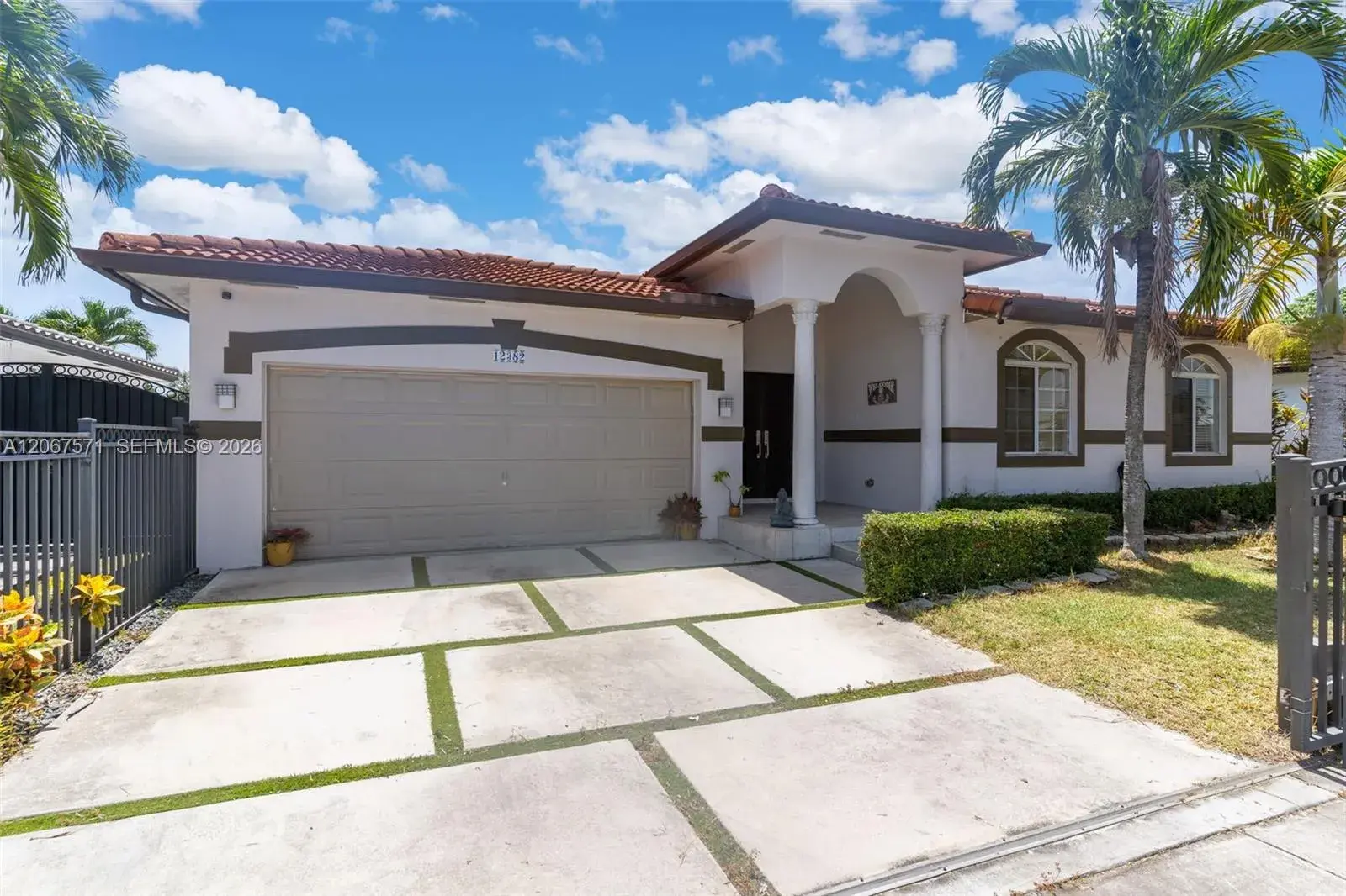 3 bedroom 2 bath Residential for sale at 12382 SW 213th Ter, Miami FL 33177