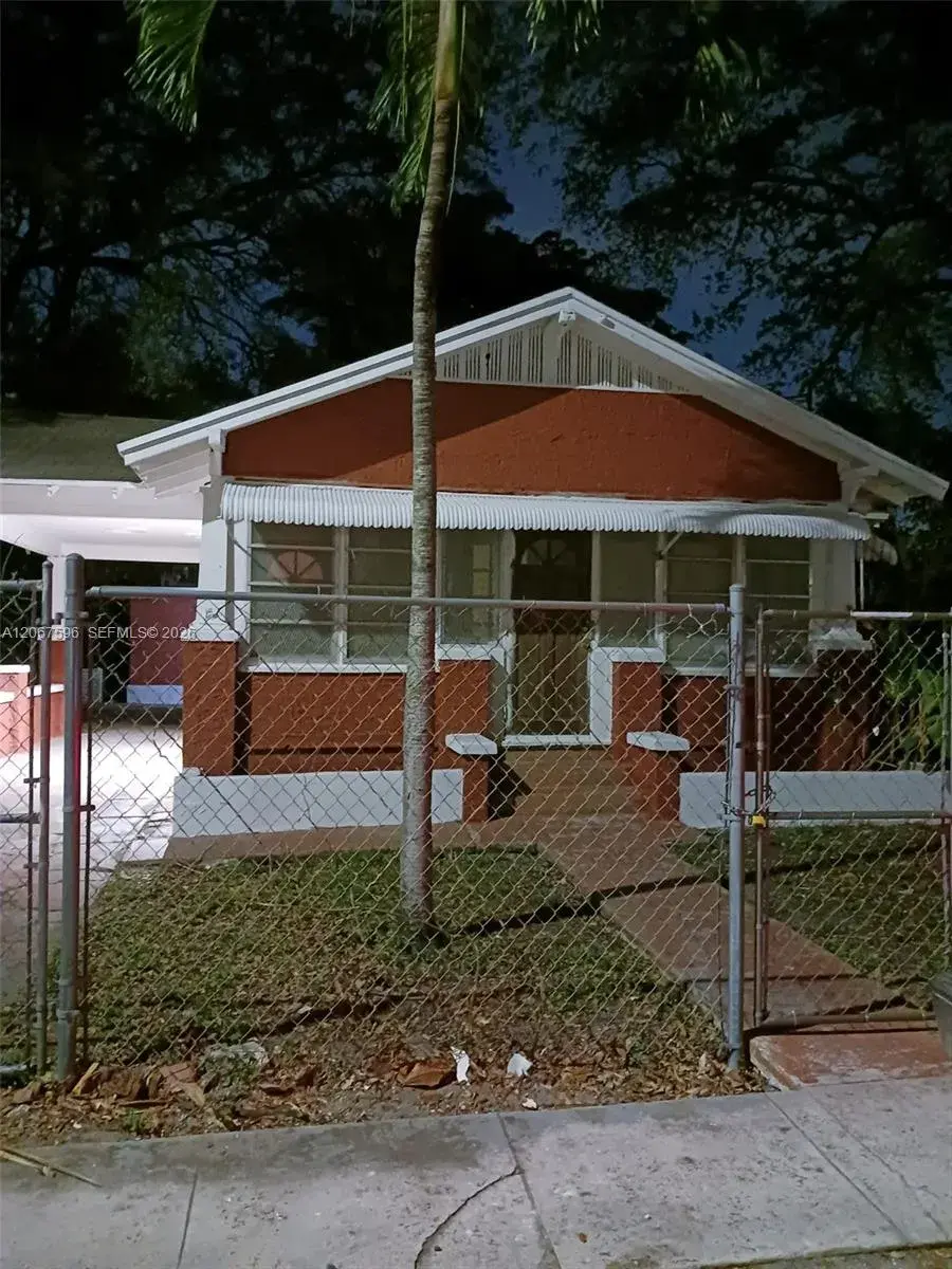 2 bedroom 1 bath Residential for sale at 21 NW 61st St, Miami FL 33127