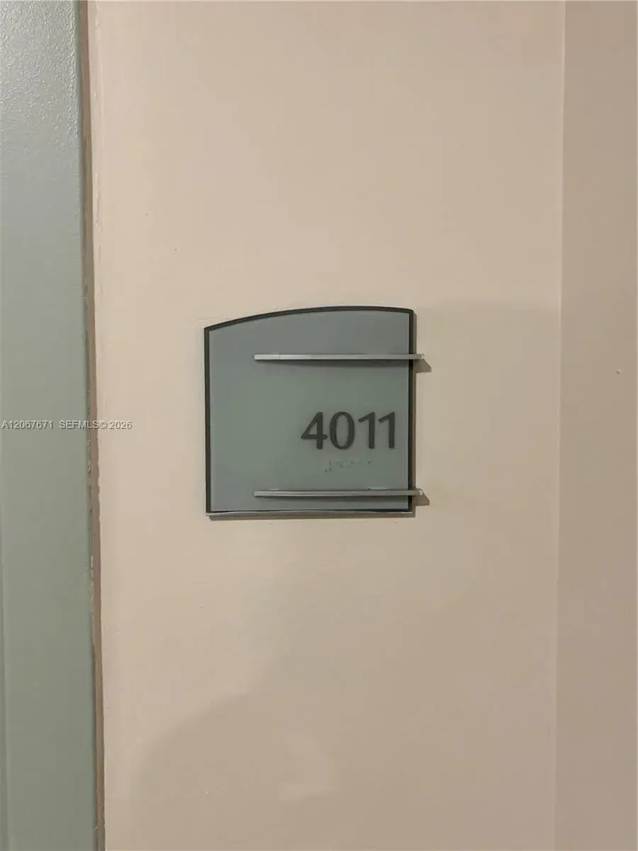 2 bedroom 2 bath Residential for sale at 1900 N Bayshore Dr # 4011, Miami FL 33132