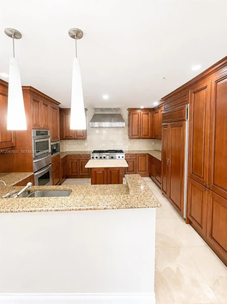 3501 N Ocean Dr # V1, Hollywood FL 33019