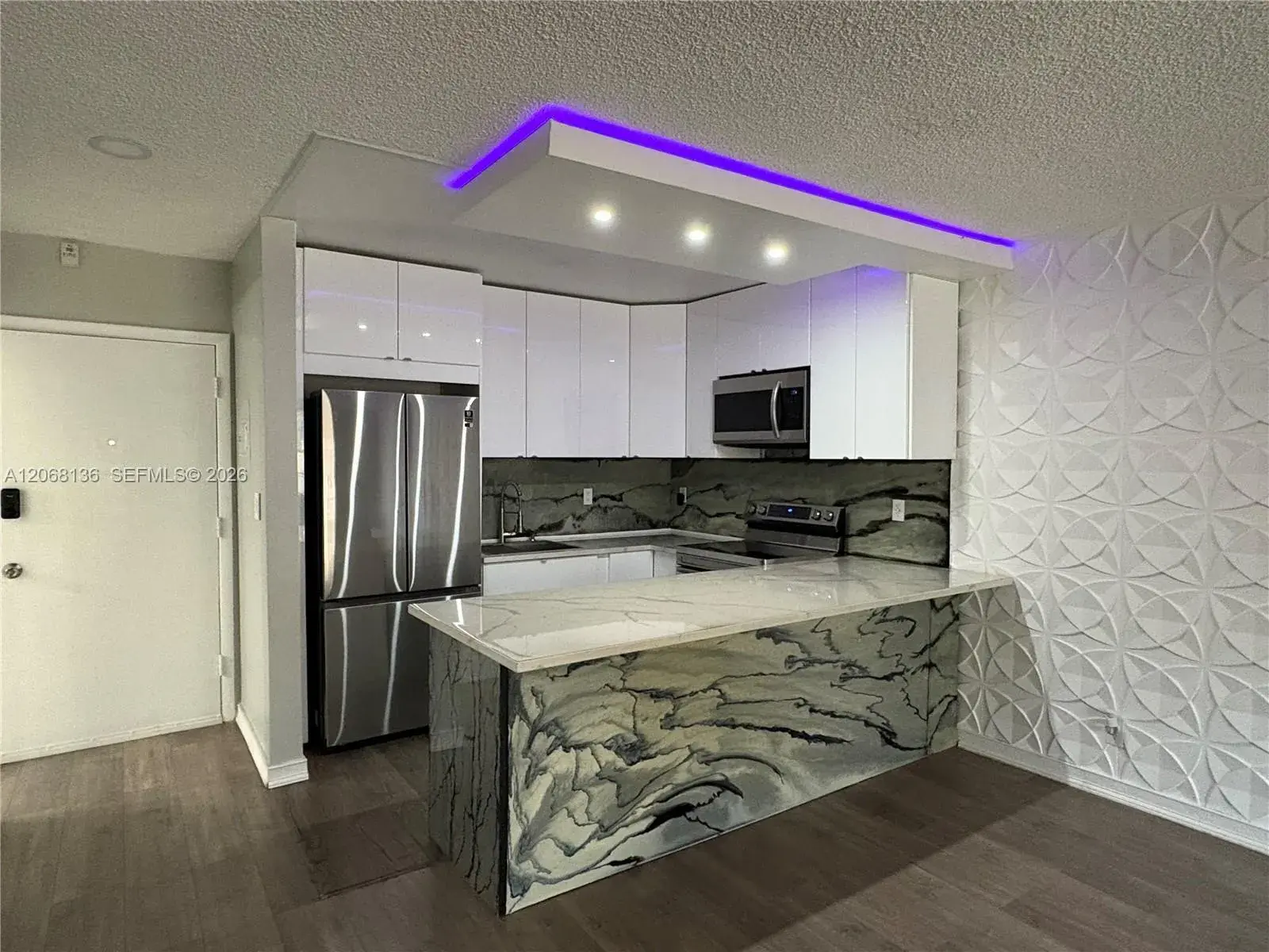 1 bedroom 1 bath Residential Lease for rent at 1520 Mckinley St # 108E, Hollywood FL 33020