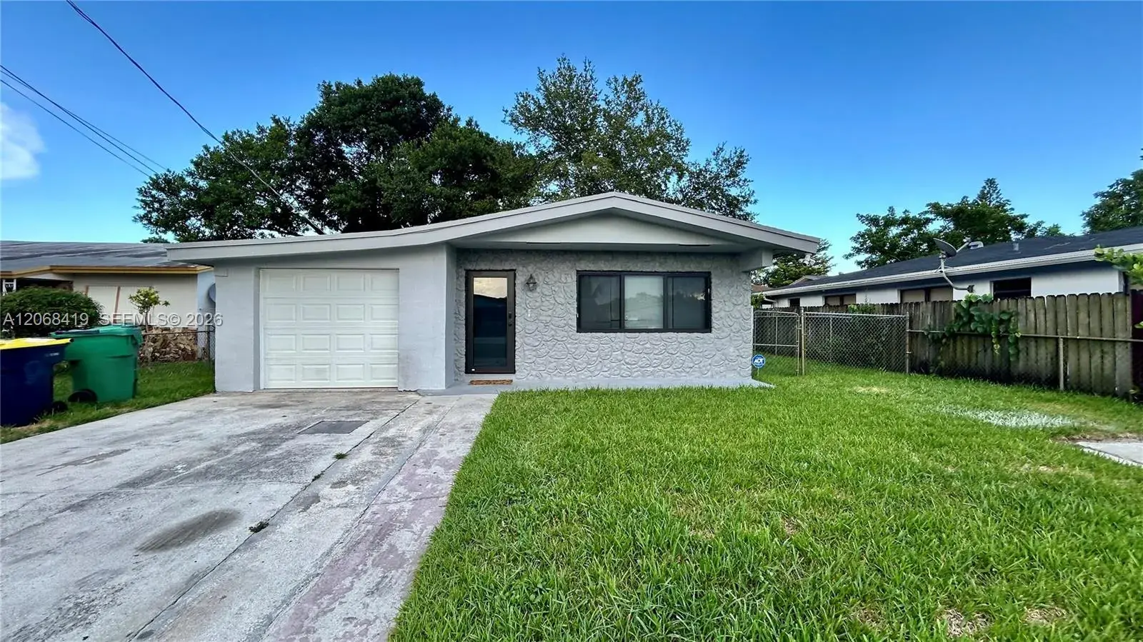5 bedroom 2 bath Residential for sale at 230 NW 8th Ave, Dania Beach FL 33004