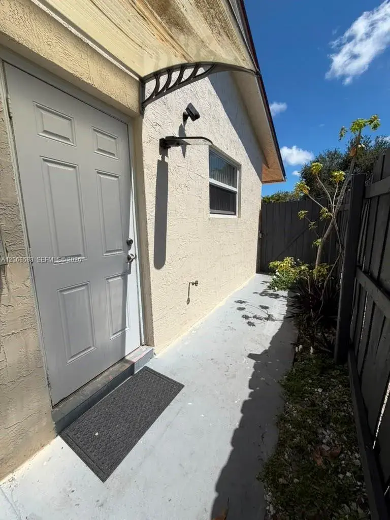 1725 SW 32nd St # 0, Fort Lauderdale FL 33315