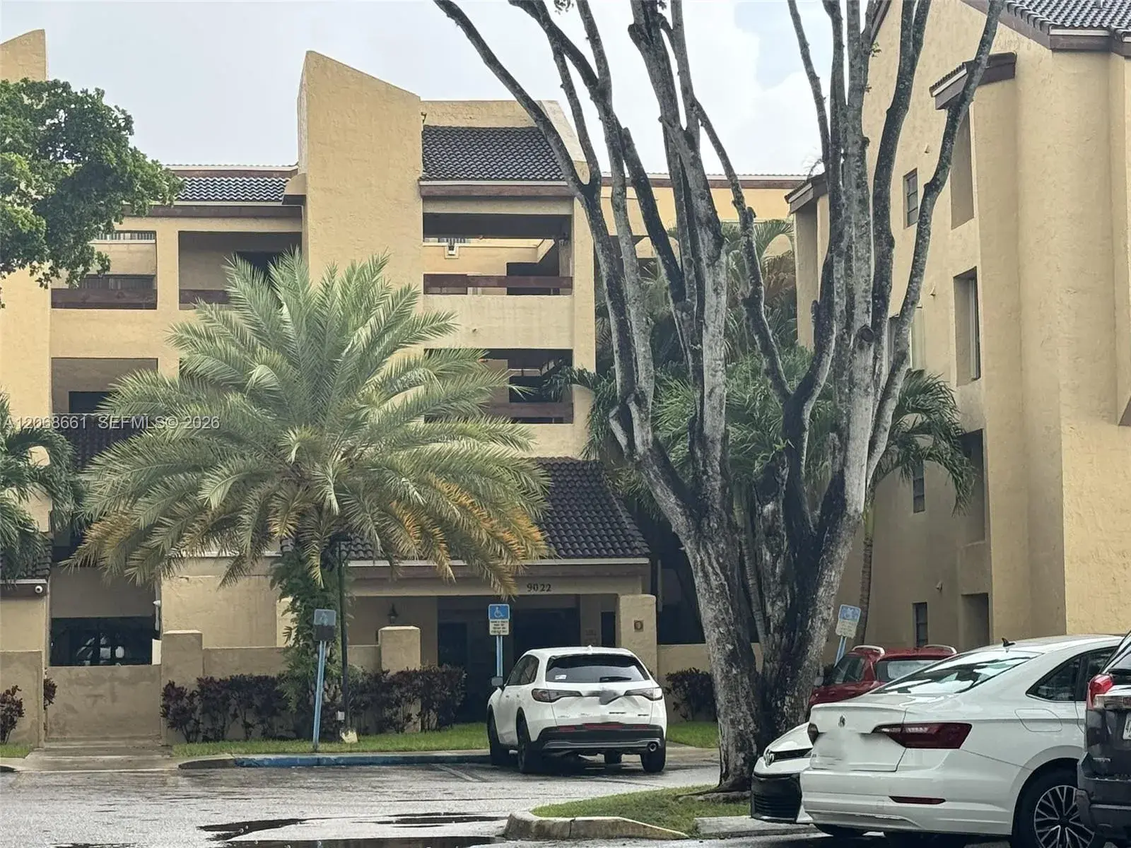 2 bedroom 2 bath Residential for sale at 9022 SW 123rd Ct # O406, Miami FL 33186