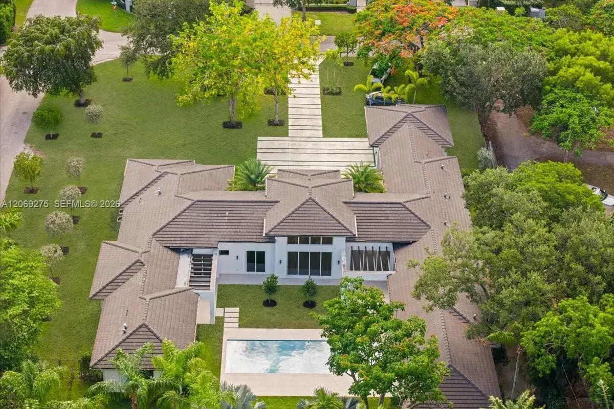 9025 SW 114th St, Miami FL 33176