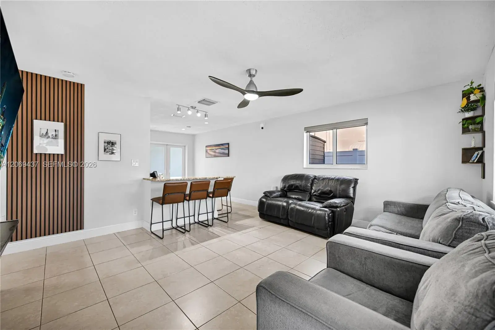 2710 NW 54th St, Tamarac FL 33309