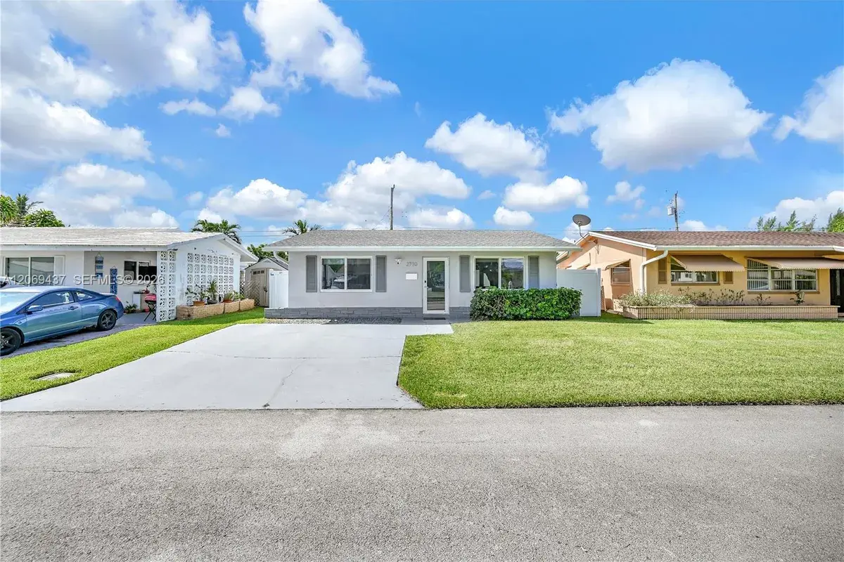 2710 NW 54th St, Tamarac FL 33309