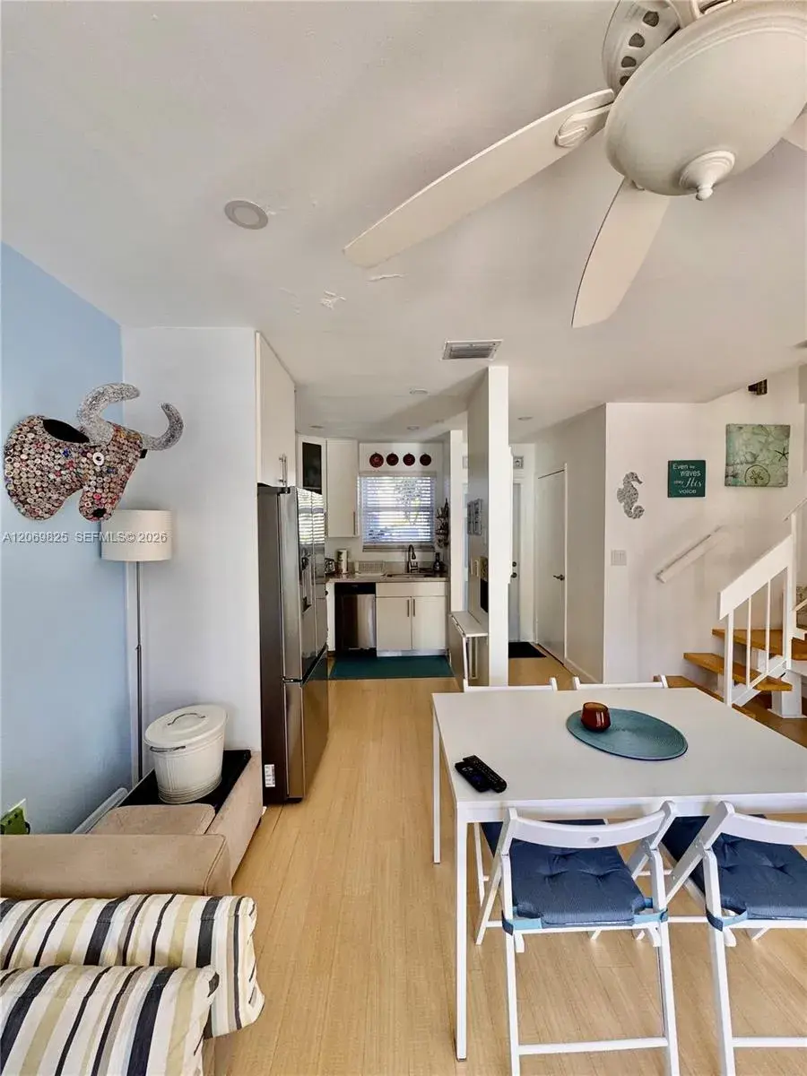 798 Crandon Blvd # B, Key Biscayne FL 33149
