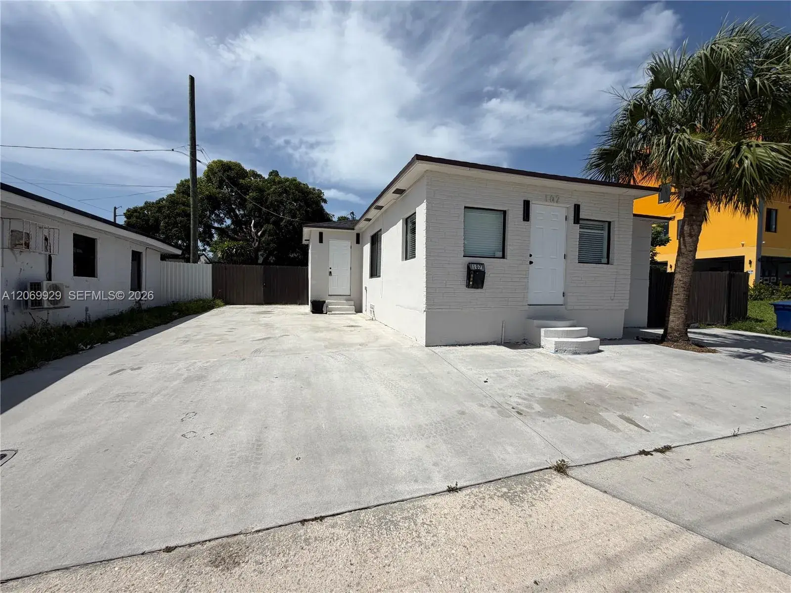 107 W Pembroke Rd # 0, Hallandale Beach FL 33009