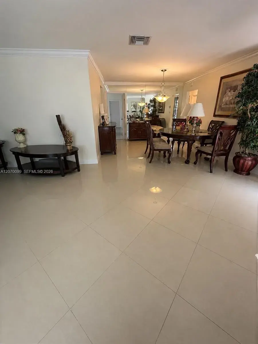 1534 SW 22nd Way, Deerfield Beach FL 33442