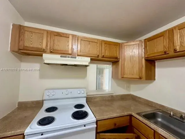 1 bedroom 1 bath Residential for sale at 4334 NW 9TH AVE # 1F, Deerfield Beach FL 33064